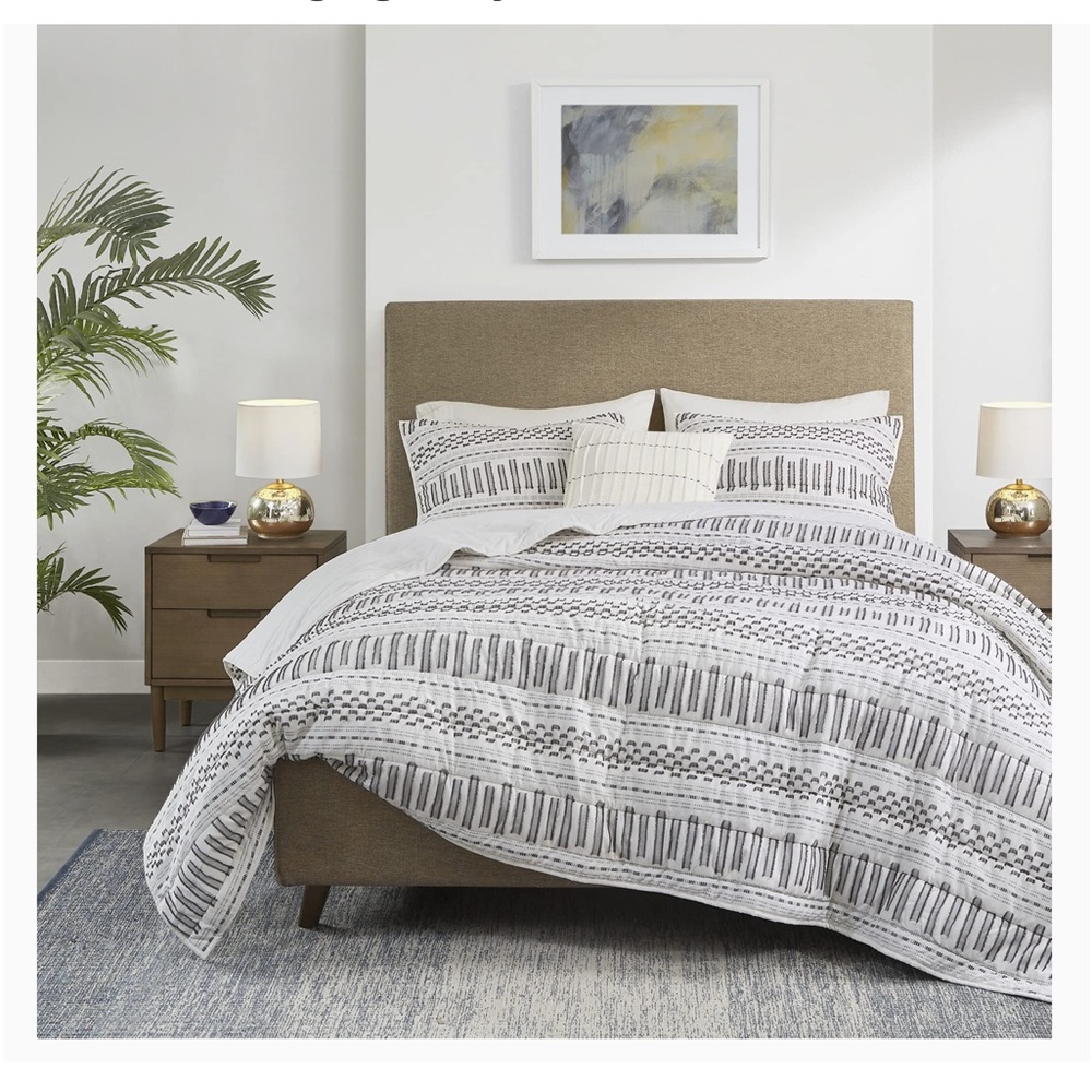 INK+IVY RHEA Ivory Jacquard coverlet set King/Cal King and 2 King shams